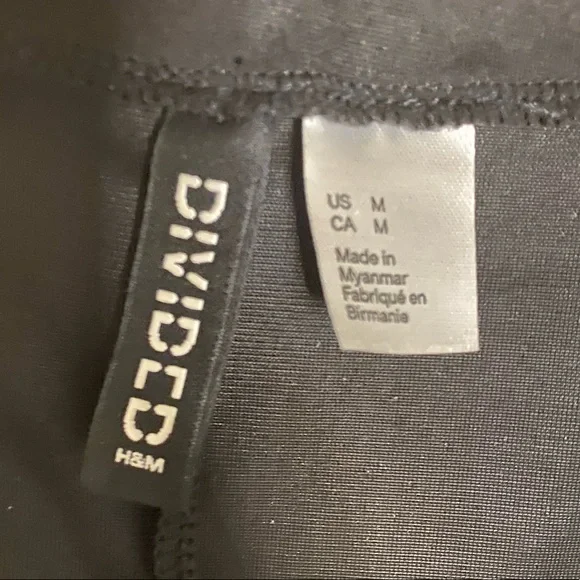 Women’s Black Velvet Dress from H&M - Picture 10 of 10